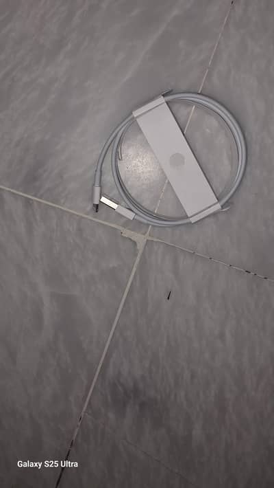 I phone charger +data  cable pure original