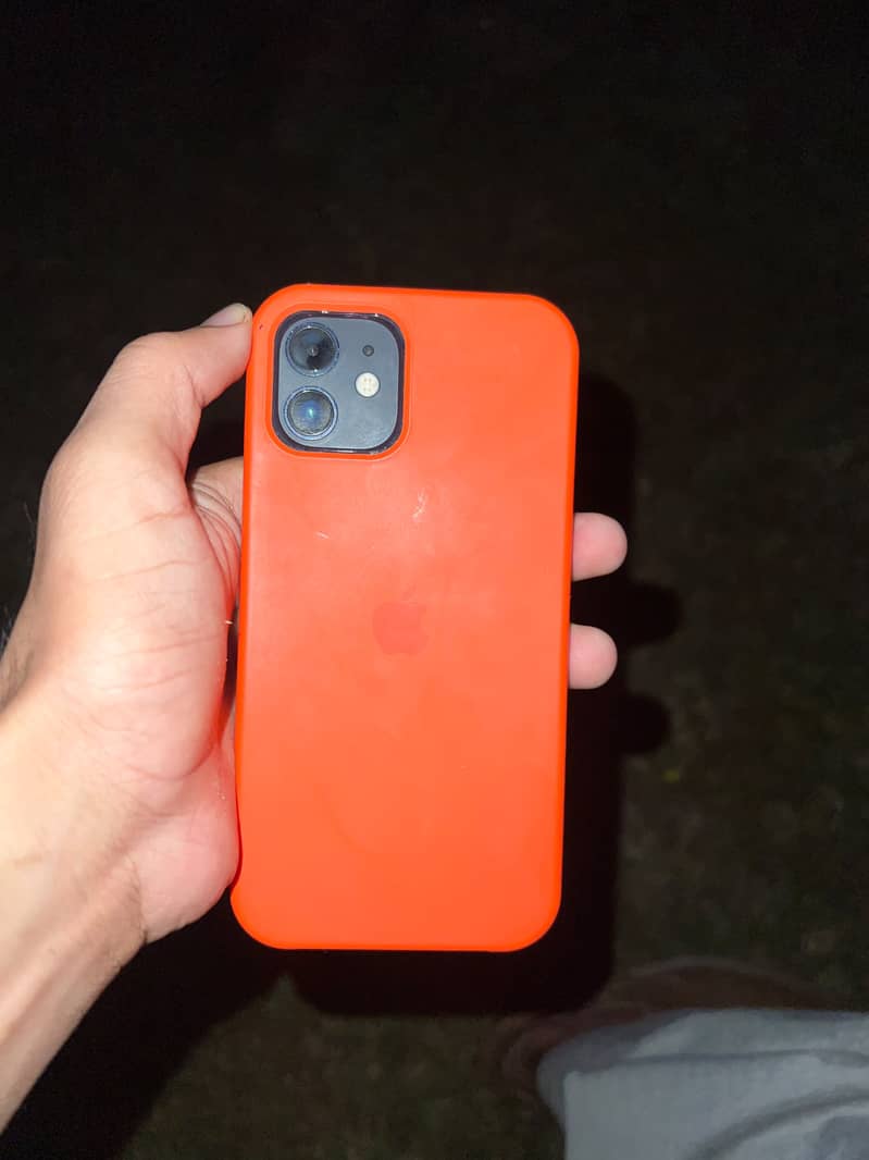 Apple iPhone 12 1