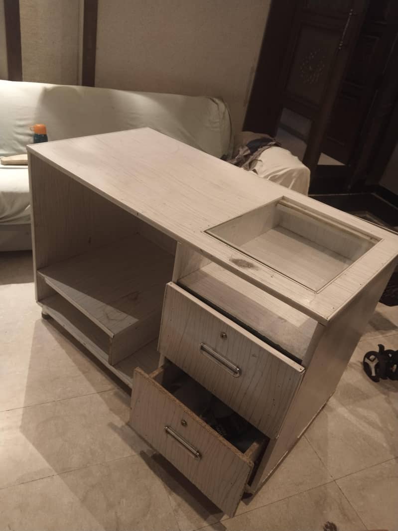 kids study table 1