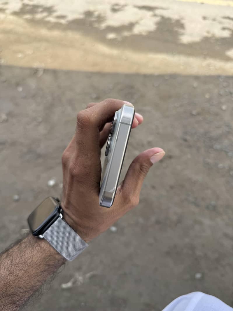 Mobile 4