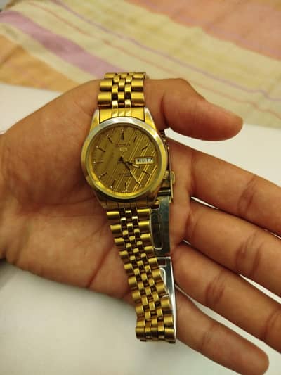 Seiko 5 Automatic 21 Jewels Gold Dial Day-Date Original Japan