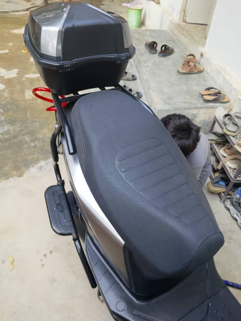 Revoo C32 1