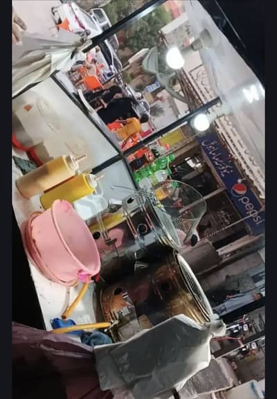 Fries k leay kariger ki zarort h job available