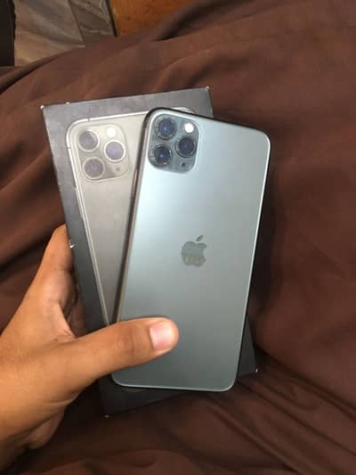 Apple iPhone 11 Pro Max , 256 GB with box . Details in description.