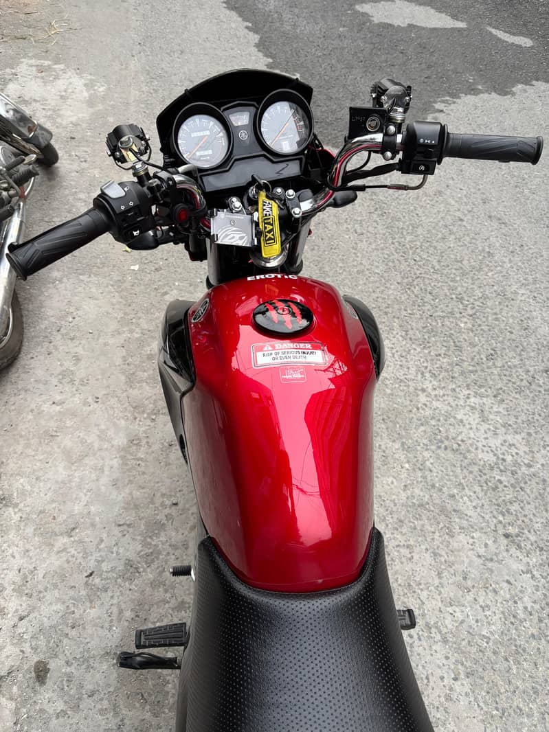 ybr 125 4