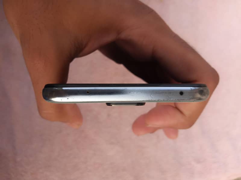 Xiaomi Redmi Note 9S 4