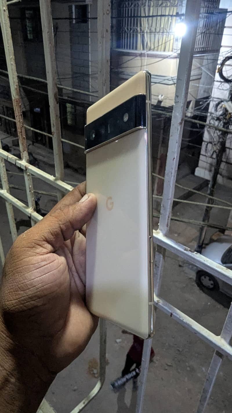 Google Pixel 6 Pro 2