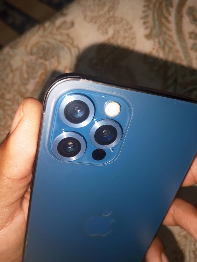 Apple iPhone 12 Pro 1