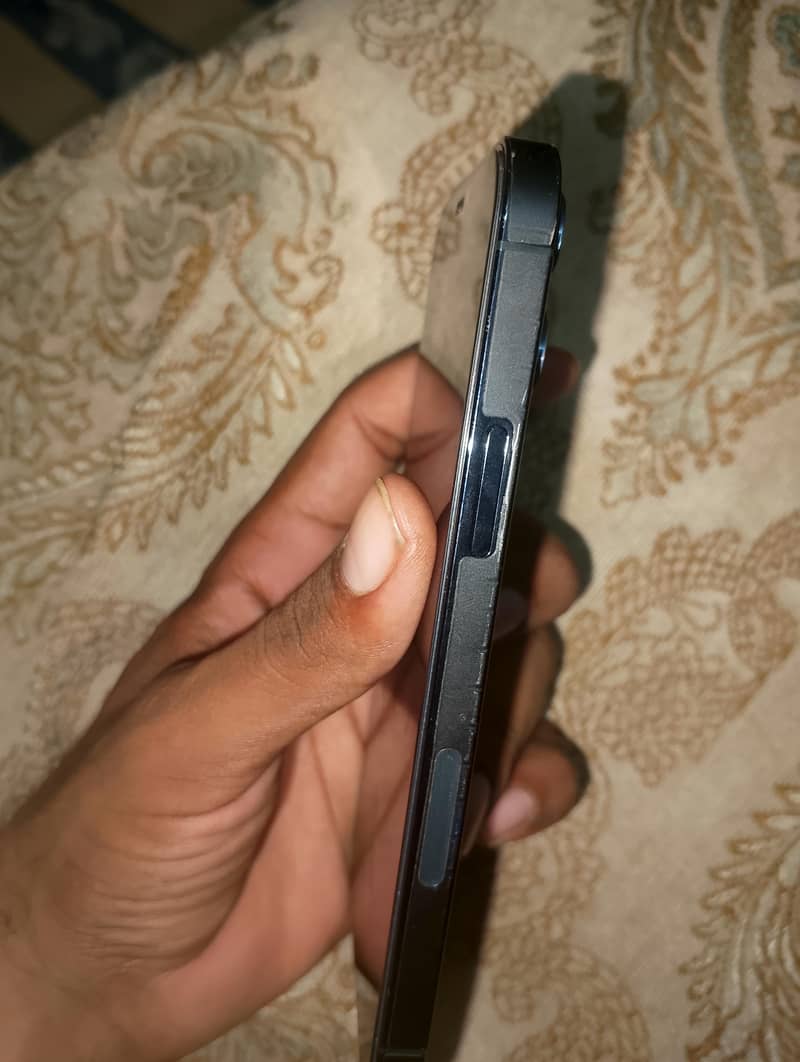 Apple iPhone 12 Pro 6