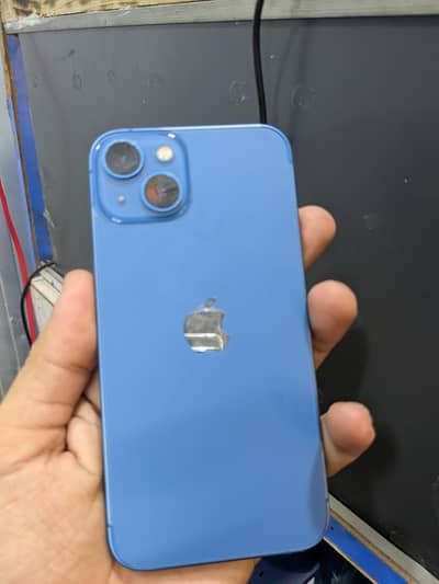 Apple iPhone 13