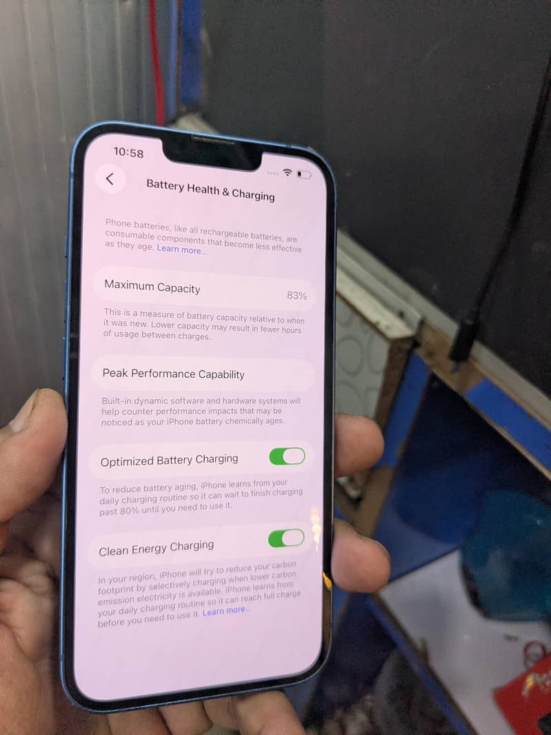 Apple iPhone 13 6