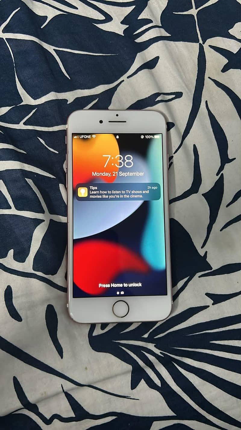 Apple iPhone 7 2