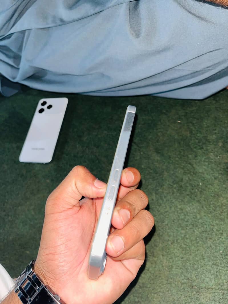 Iphone 15 2