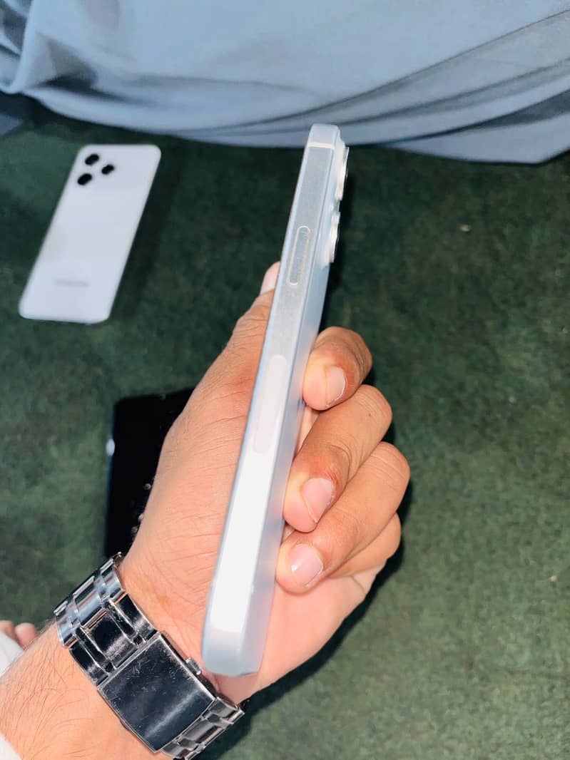 Iphone 15 4