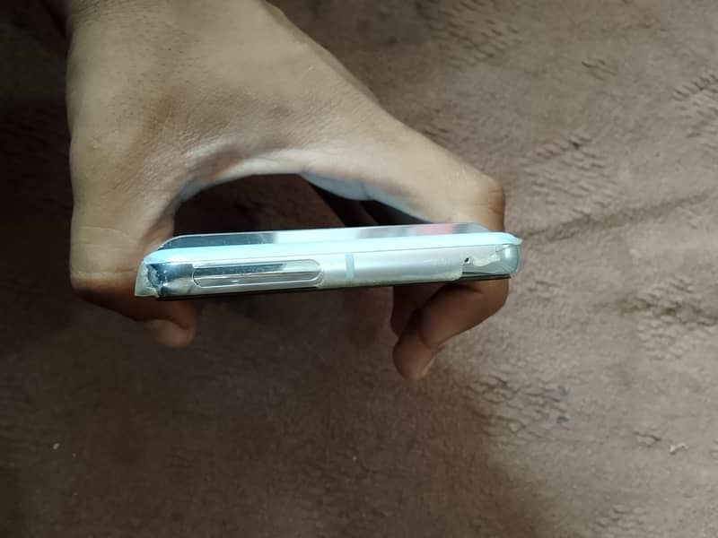 Google Pixel 8 Pro 4