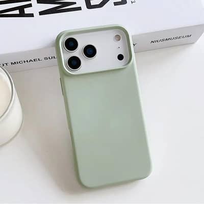 Apple iPhone 17 Pro Max Premium Silicone Cover