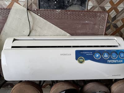 Hyundai 1 ton inverter Ac