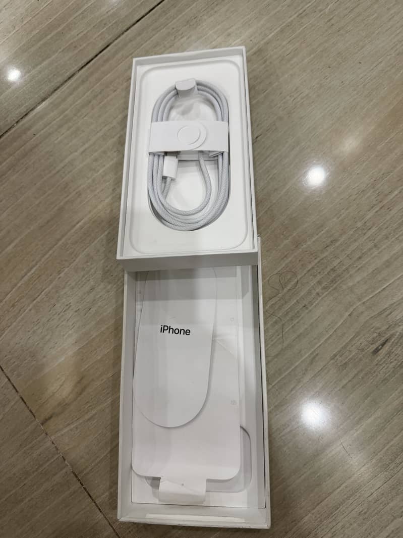 Apple iPhone 17 Pro Max 0