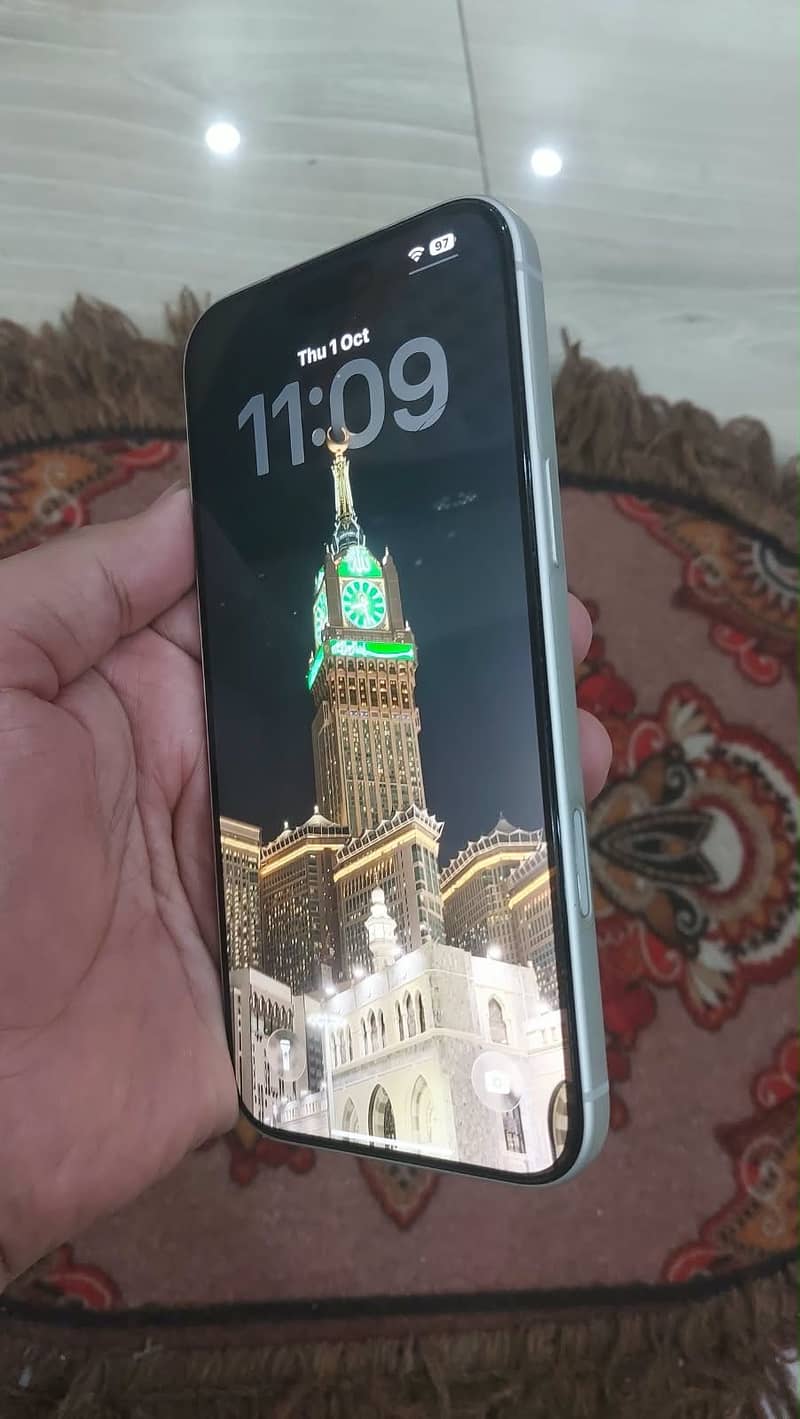 Apple iPhone 17 Pro Max 3