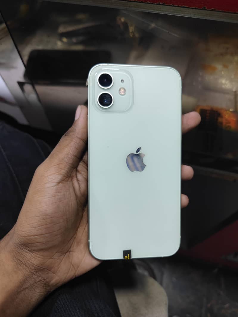Apple iPhone 12 0