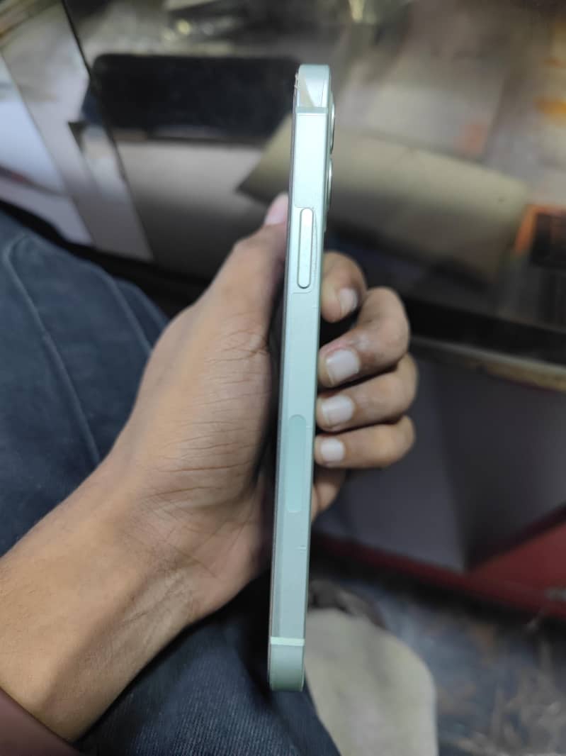 Apple iPhone 12 2