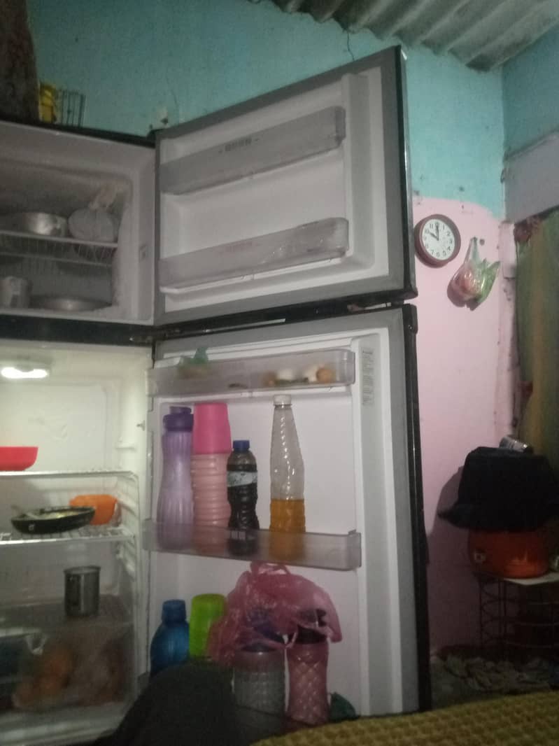 Dawlance fridge 4