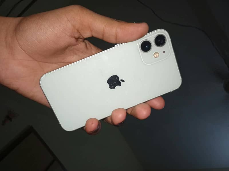 Apple iPhone 12 mini 2