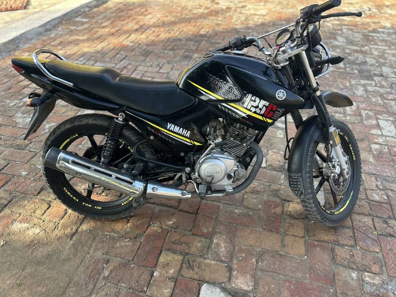 YBR-125G 3