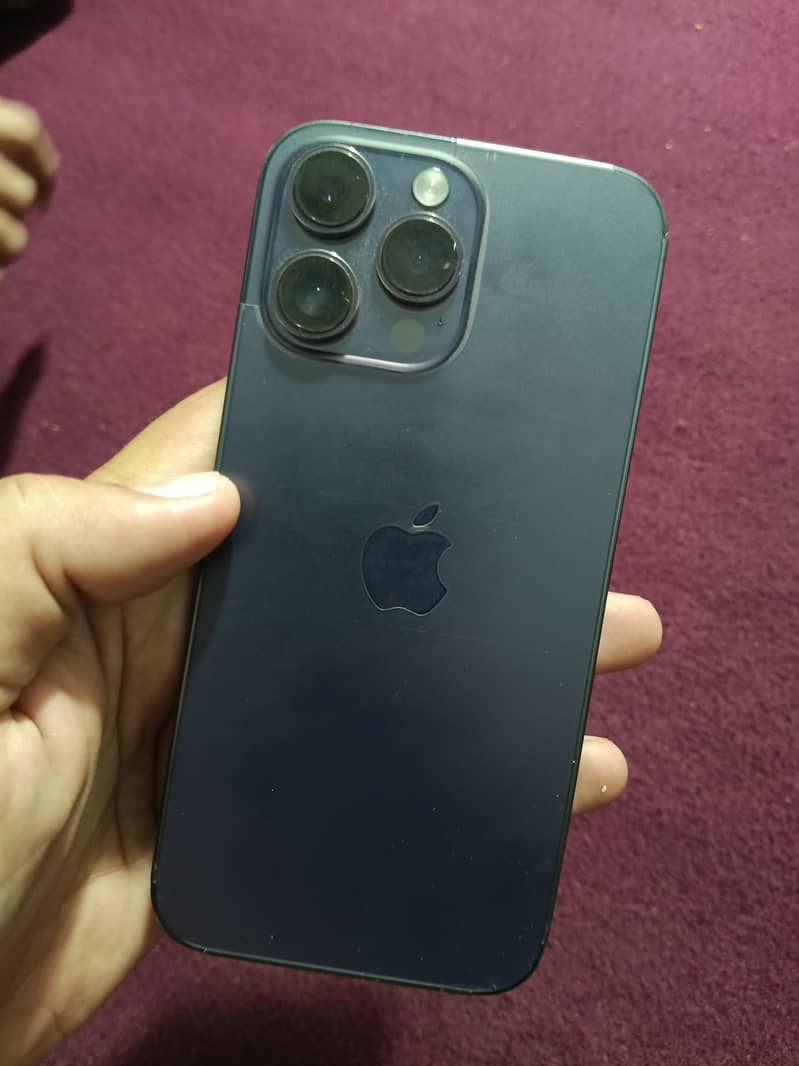 Apple iPhone 14 Pro Max 0