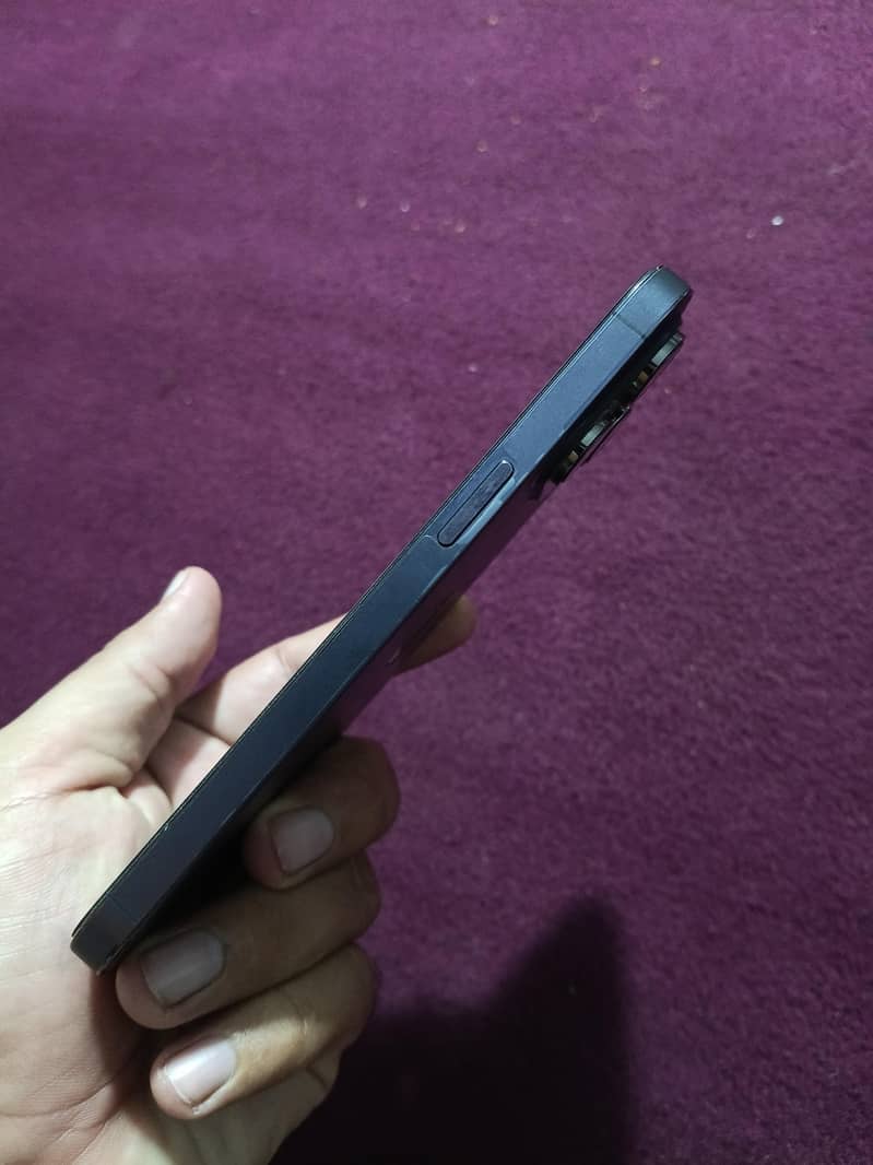 Apple iPhone 14 Pro Max 4