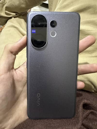 Vivo V60