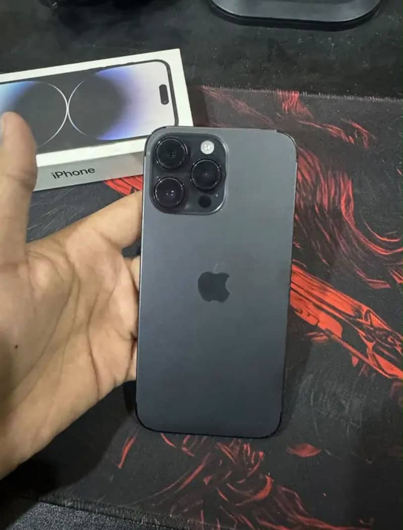 Apple iPhone 14 Pro Max 3
