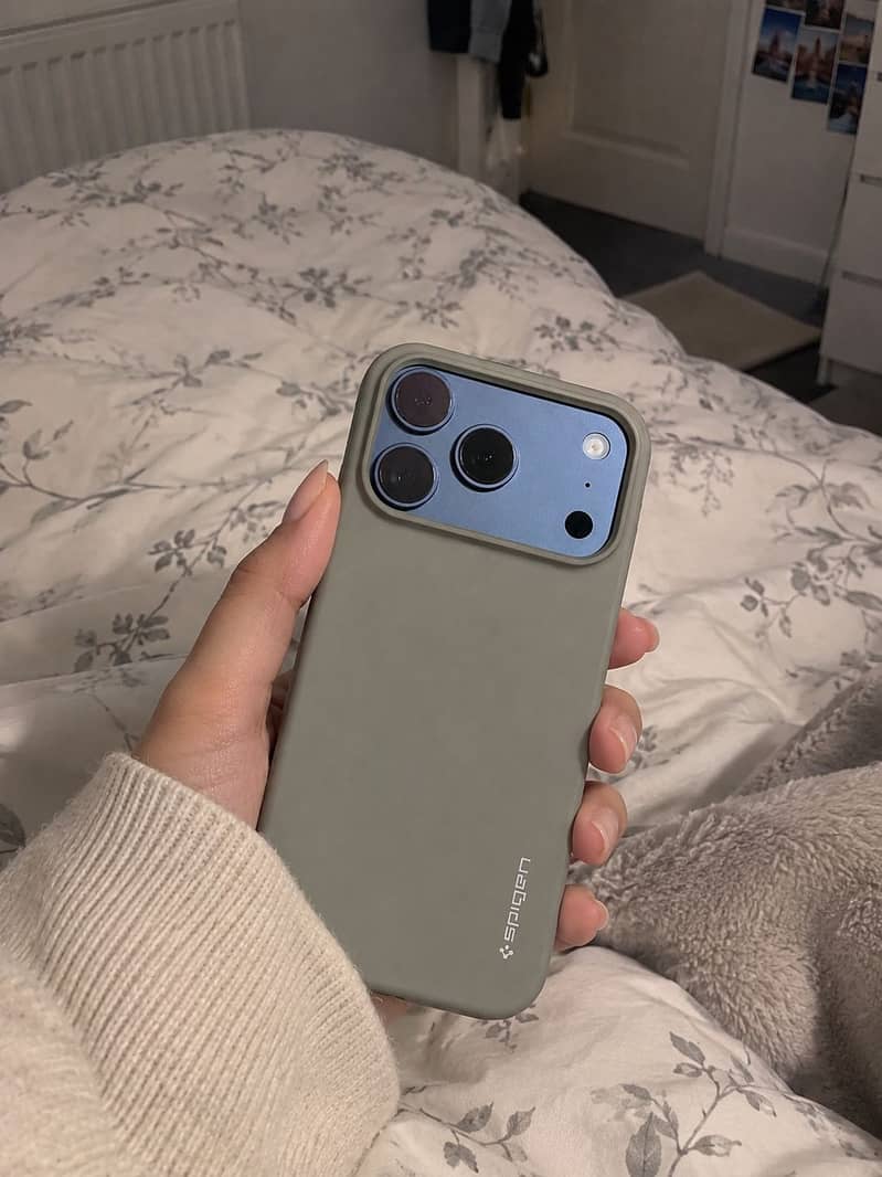 Apple iPhone 17 Pro 1
