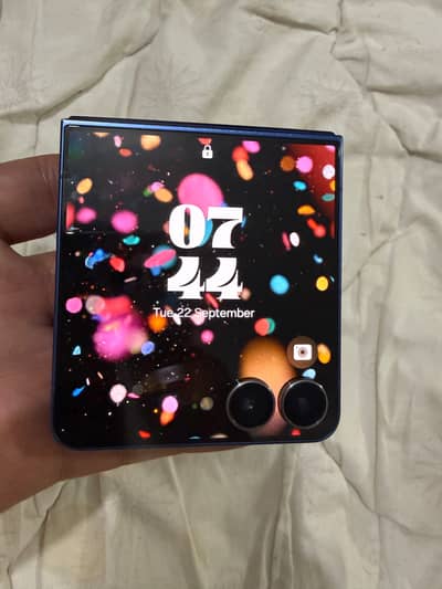 Samsung Mobile Z Flip 7