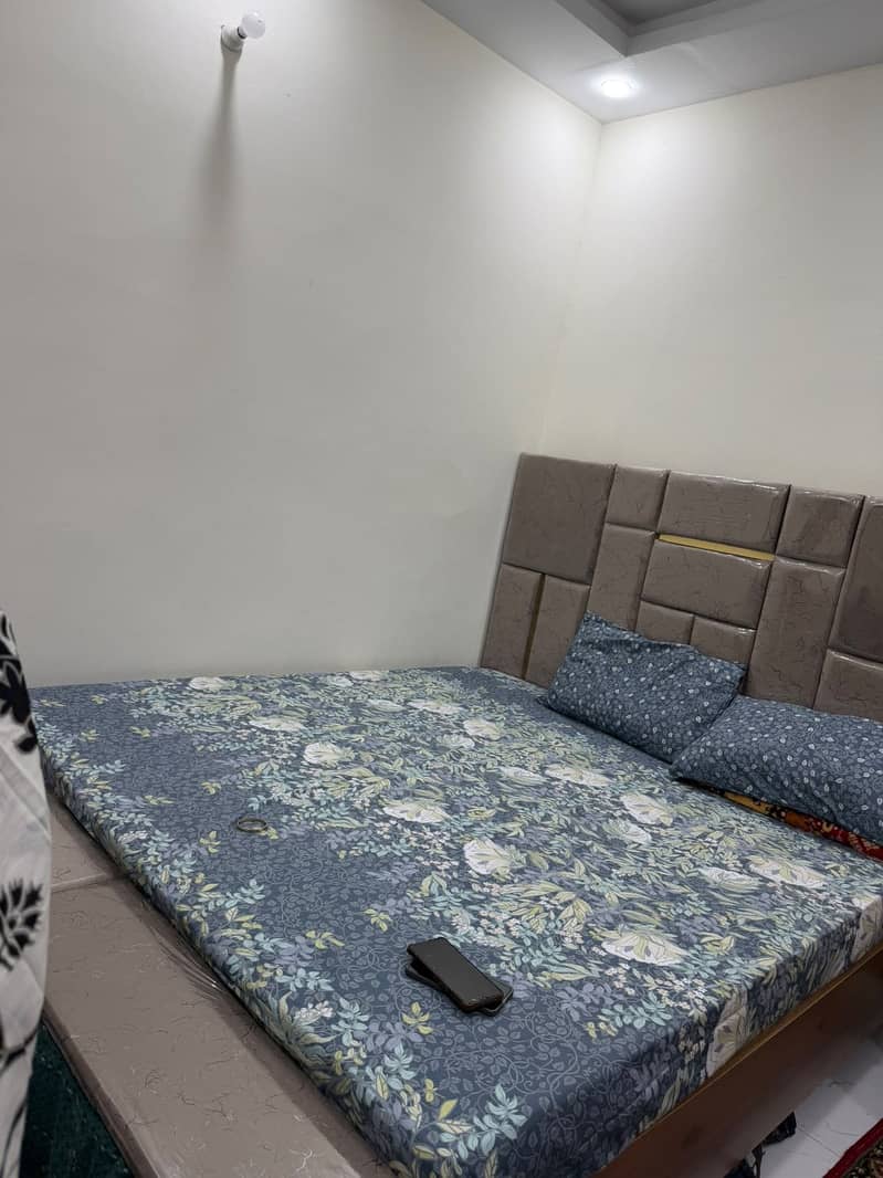 Bed and wardrobe 3