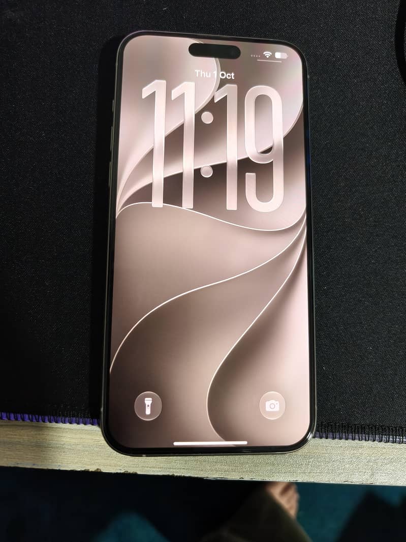 Apple iPhone 15 Pro Max 2