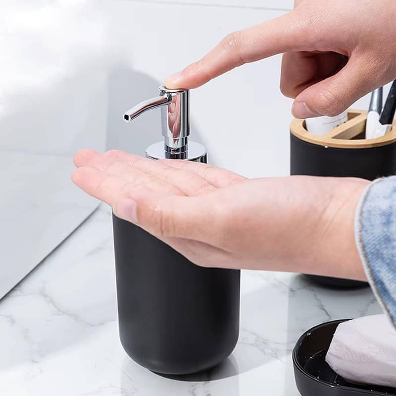 Bathroom set Accessories 1