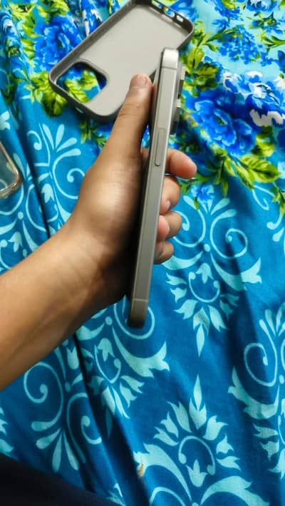 Apple iPhone 15 Pro