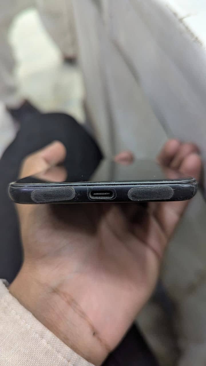 Google Pixel 4a 5