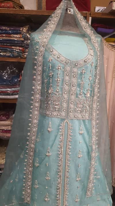 bridal suit n valima one piece new maxis just order Kya tha rakha ha