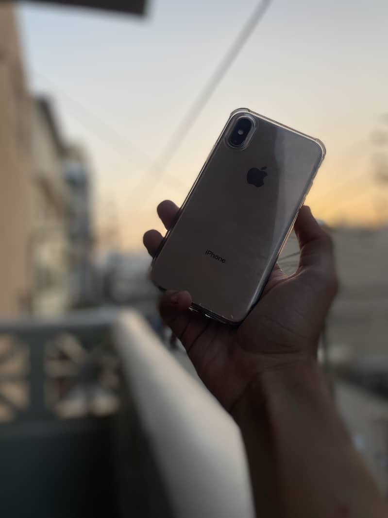 Apple iPhone XS 1