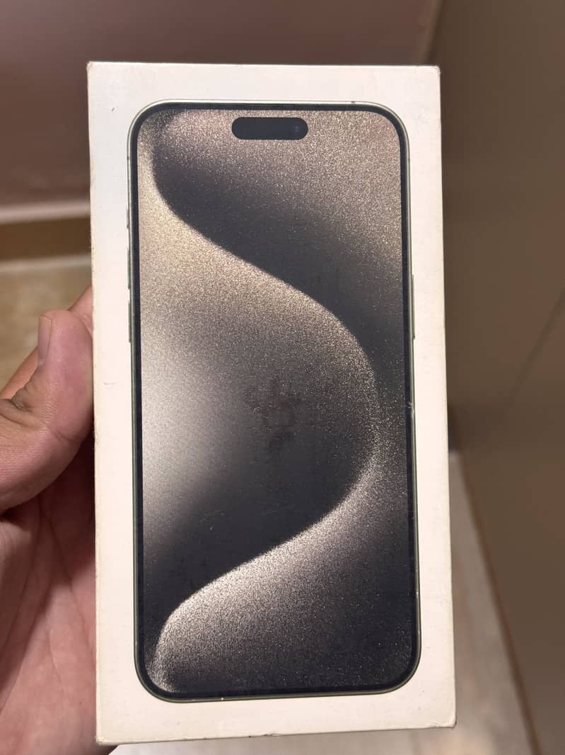 Apple iPhone 15 Pro Max 0