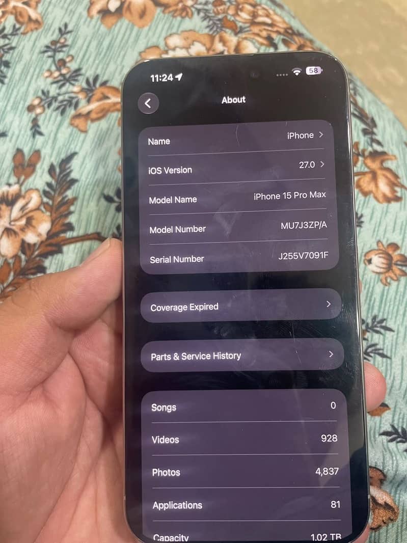 Apple iPhone 15 Pro Max 3