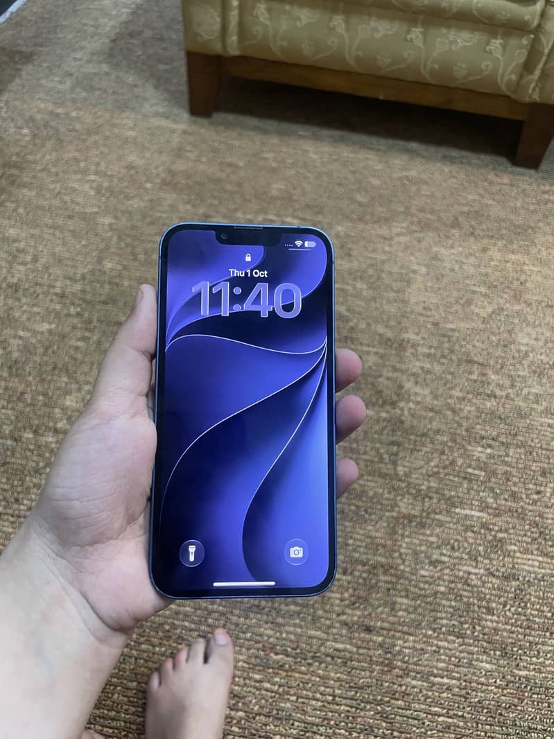Apple iPhone 13 6
