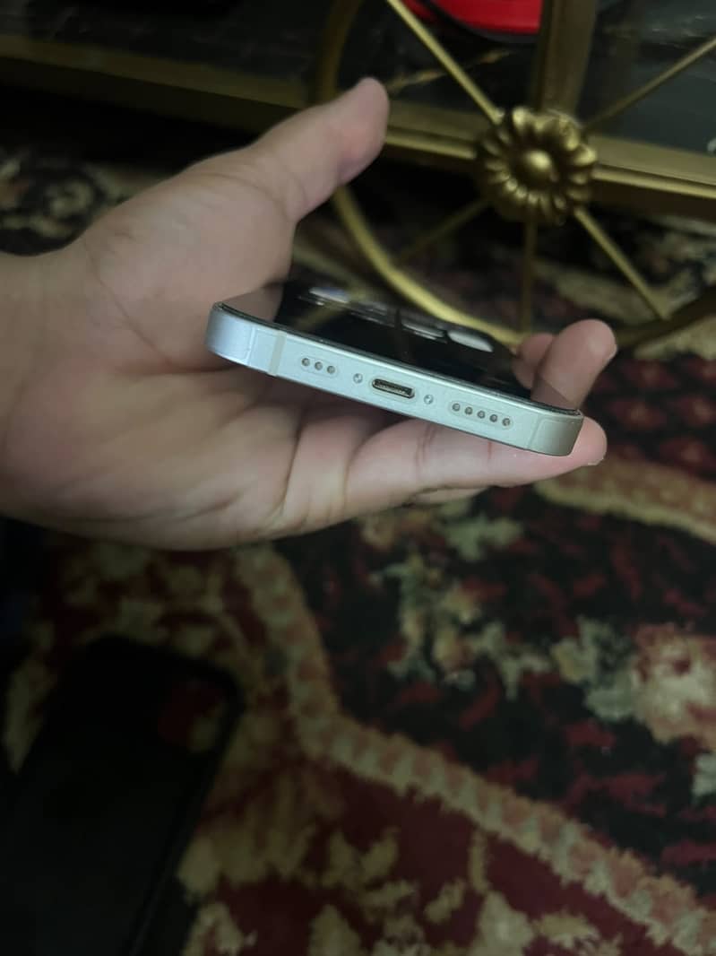 Apple iPhone 14 1