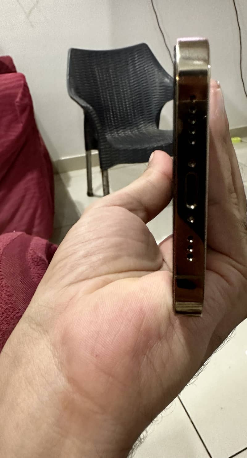 iPhone 13 Pro JV 3