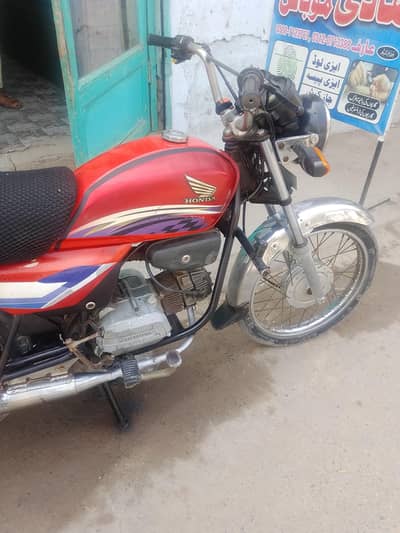 Honda pridor 100cc 2009 Model 03016019066