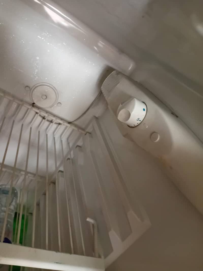 Indesit Refrigerator 3