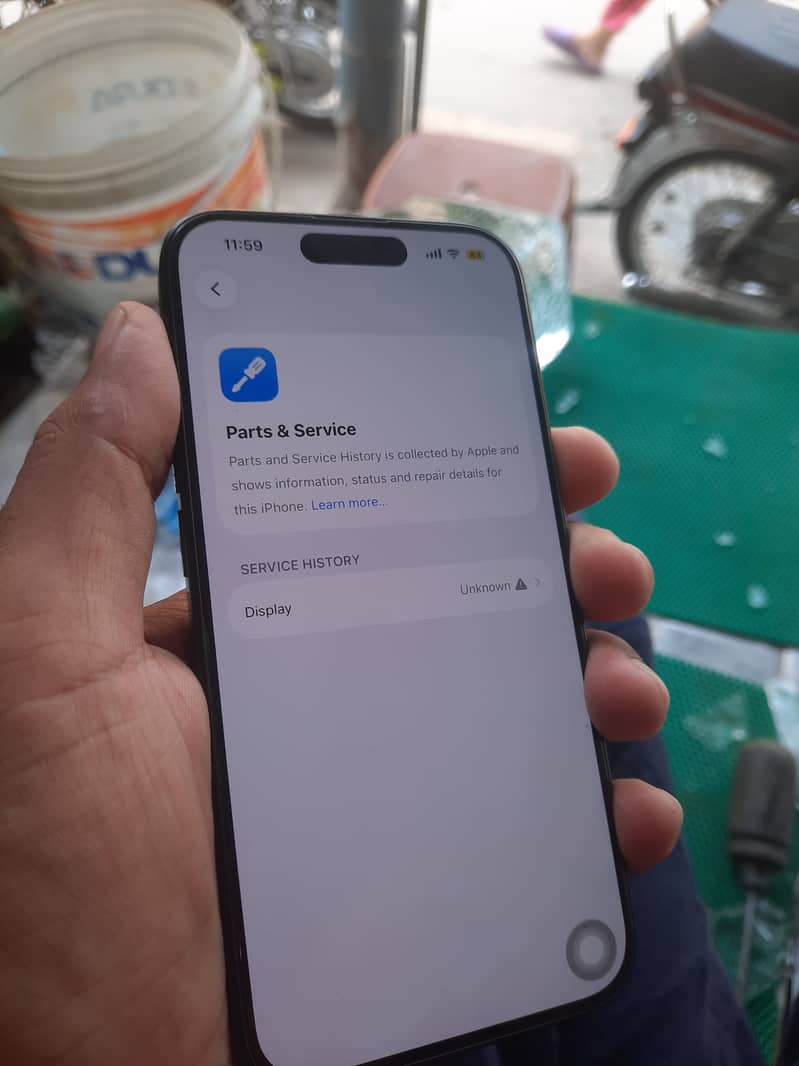 Apple iPhone 15 Pro FU display msg 4
