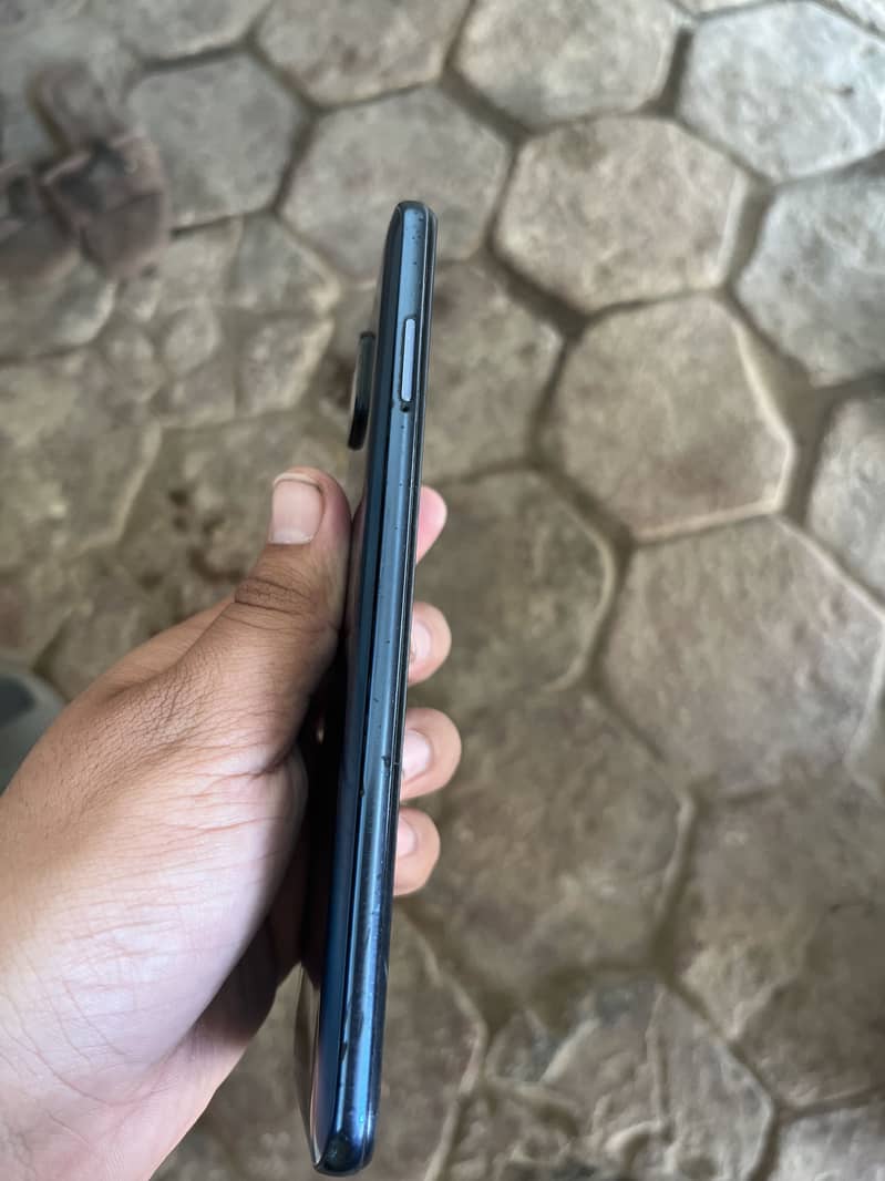 Xiaomi Redmi Note 9 Pro 4